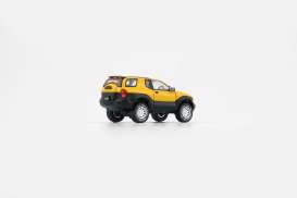 Isuzu  - Vehicross yellow - 1:64 - BM Creations - 64B0326 - BM64B0326Rhd | The Diecast Company