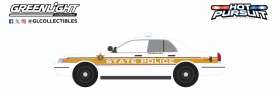 Ford  - Crown Victoria 2009 white - 1:24 - GreenLight - 85603 - gl85603 | The Diecast Company