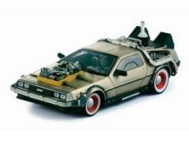 Delorean  - Back to the Future III 1987 silver - 1:24 - Welly - 22444 - welly22444 | The Diecast Company