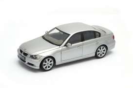 BMW  - 330i 2004 grey-silver - 1:24 - Welly - 22465 - welly22465gy | The Diecast Company