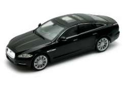 Jaguar  - 2010 black - 1:24 - Welly - 22517bk - welly22517bk | The Diecast Company