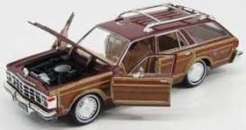 Chrysler  - 1979 red/woody - 1:24 - Motor Max - 73331r - mmax73331r | The Diecast Company