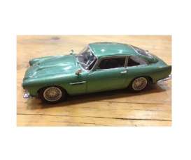 Aston Martin  - DB4 green - 1:43 - Magazine Models - magSCdb4 | The Diecast Company