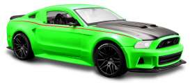 Ford  - Mustang 2014 green/black - 1:24 - Maisto - 31506gn - mai31506gn | The Diecast Company