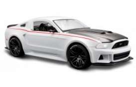 Ford  - 2014 white/black - 1:24 - Maisto - 31506w - mai31506w | The Diecast Company