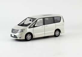 Nissan  - 2014 brilliant white pearl - 1:43 - Kyosho - 3871bw - kyo3871bw | The Diecast Company