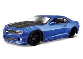 Chevrolet  - 2010 blue/black - 1:24 - Maisto - 31359b - mai31359b | The Diecast Company