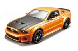 Ford  - Mustang Street Racer 2014 orange - 1:24 - Maisto - 39127o - mai39127o | The Diecast Company