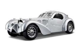 Bugatti  - 1936 silver - 1:24 - Bburago - 22092s - bura22092s | The Diecast Company