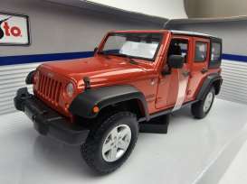 Jeep  - Wrangler Unlimited 2015 metallic orange - 1:24 - Maisto - 31268 - mai31268o | The Diecast Company