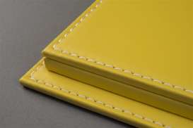 Accessoires diorama - leather yellow - 1:24 - Atlantic - 10121 - atl10121 | The Diecast Company