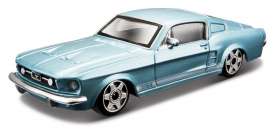 Ford  - 1967 blue metalic - 1:43 - Bburago - 30215B - bura30215B | The Diecast Company