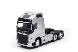 Volvo  - FH 3-axle 2016 silver - 1:32 - Welly - 32690Ls - welly32690Ls | The Diecast Company