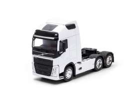 Volvo  - FH 3-axle 2016 white - 1:32 - Welly - 32690Lw - welly32690Lw | The Diecast Company