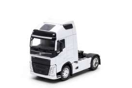 Volvo  - FH 2-axle 2016 white - 1:32 - Welly - 32690Sw - welly32690Sw | The Diecast Company
