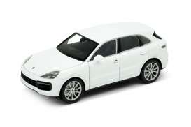 Porsche  - Cayenne Turbo 2018 white - 1:24 - Welly - 24092 - welly24092w | The Diecast Company