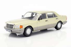 Mercedes Benz  - S-Klasse green/grey - 1:18 - iScale - 1180000061 - iscale1180061 | The Diecast Company