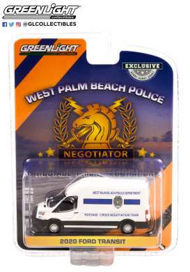 Ford  - Transit 2020 white - 1:64 - GreenLight - 30261 - gl30261 | The Diecast Company