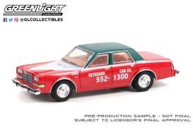 Dodge  - Diplomat 1983 red/black - 1:64 - GreenLight - 30283 - gl30283 | The Diecast Company