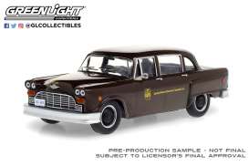 Checker  - Taxicab 1975 brown - 1:43 - GreenLight - 86196 - gl86196 | The Diecast Company