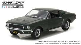 Ford  - Mustang GT 1968 green - 1:24 - GreenLight - 84038 - gl84038 | The Diecast Company