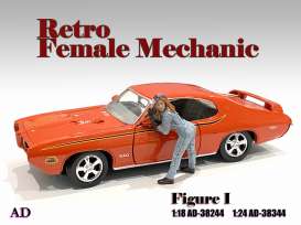Figures  - Retro Female Mechanic I 2020  - 1:24 - American Diorama - 38344 - AD38344 | The Diecast Company