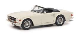 Triumph  - TR6 white - 1:43 - Schuco - 9151 - schuco9151 | The Diecast Company