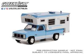 GMC  - Sierra 2500 1985 blue/white - 1:64 - GreenLight - 30338 - gl30338 | The Diecast Company