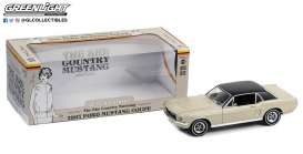 Ford Mustang - Coupe 1967 red - 1:18 - GreenLight - 13641 - gl13641 | The Diecast Company