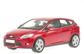 Ford  - Focus 2011 red metallic - 1:43 - Minichamps - mc2014Focus | The Diecast Company