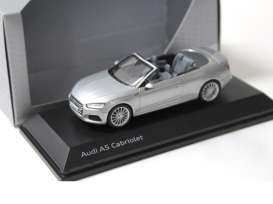 Audi  - A5 Cabriolet 2017 silver metallic - 1:43 - Spark - 19103 - Audi5011705331 | The Diecast Company