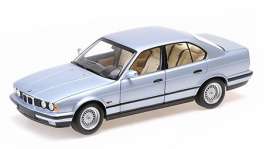 BMW  - 535i (E34) 1988 light blue metallic - 1:18 - Minichamps - 100024007 - mc100024007 | The Diecast Company