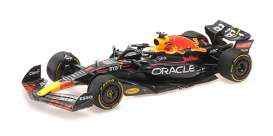 Oracle Red Bull Racing  - RB18 2022 blue/yellow/red - 1:18 - Minichamps - 110221201 - mc110221201 | The Diecast Company