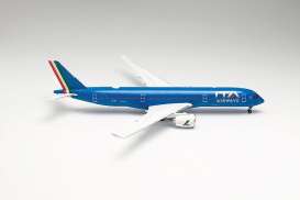 Airbus  - A350-900 white/blue - 1:200 - Herpa Wings - H572620 - herpa572620 | The Diecast Company