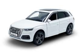 Audi  - Q5 white - 1:32 - Tayumo - 32140023 - tay32140023 | The Diecast Company