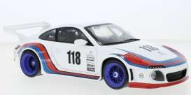 Porsche  - white - 1:18 - MCG - 18328 - MCG18328 | The Diecast Company