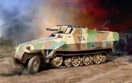 Military Vehicles  - Sd.Kfz.251/9 Ausf.D w/7,5cm Kw  - 1:35 - Dragon - 6863 - dra6863 | The Diecast Company