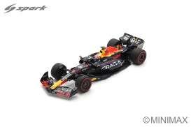 Red Bull Racing  Oracle - RB19 2023 blue/red/yellow - 1:18 - Spark - 18S905 - spa18S905 | The Diecast Company