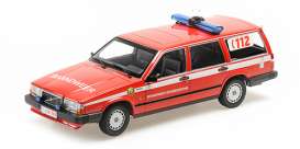 Volvo  - 740 GL 1986 red - 1:18 - Minichamps - 155171795 - mc155171795 | The Diecast Company