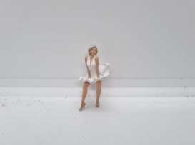 Figures diorama - Marilyn Monroe figure white - 1:43 - Cartrix - CTPL029 - CTPL029 | The Diecast Company