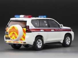 Toyota  - Land Cruiser Prado 2018 white/red - 1:43 - Vitesse SunStar - 29421 - vss29421 | The Diecast Company