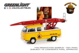 Volkswagen  - Type 2  1968  - 1:64 - GreenLight - 38070B - gl38070B | The Diecast Company