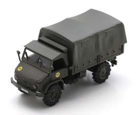 Mercedes Benz  - Unimog S404 German Army green - 1:87 - Schuco - S26805 - schuco26805 | The Diecast Company