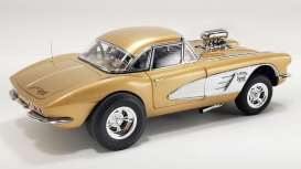 Chevrolet Corvette - Gasser  1961 white/orange - 1:18 - Acme Diecast - A1800932 - acme1800932 | The Diecast Company