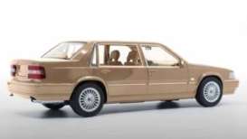 Volvo  - S90 Royal 1998 champagne - 1:18 - DNA - DNA000152 - DNA000152 | The Diecast Company