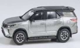 Toyota  - Fortuner 2023 metallic silver - 1:64 - Para64 - 65722 - pa65722 | The Diecast Company
