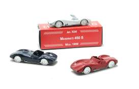 Maserati  - 450 Red - 1:76 - Officina 942 - 3015A - Off3015A | The Diecast Company