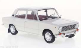 Fiat  - 124 white - 1:24 - Whitebox - 124230 - WB124230 | The Diecast Company