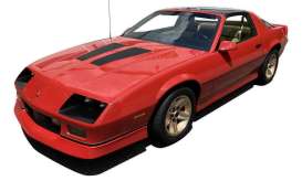 Chevrolet  - Camaro Iroc 1985 red - 1:18 - SunStar - 1946 - sun1946 | The Diecast Company