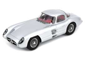 Mercedes Benz  - 300 SLR 1955 white - 1:18 - Schuco - S18U00069 - schucoS18U00069 | The Diecast Company